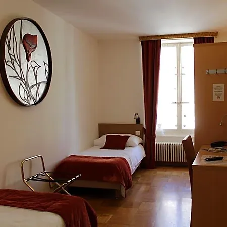 Du Xvi Siecle Hotell 2*