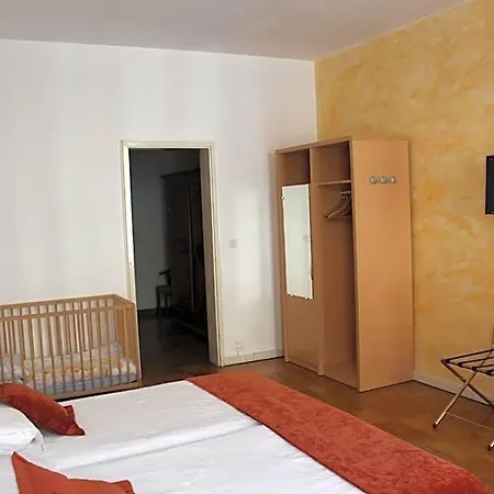 Hotell Du Xvi Siecle 2*