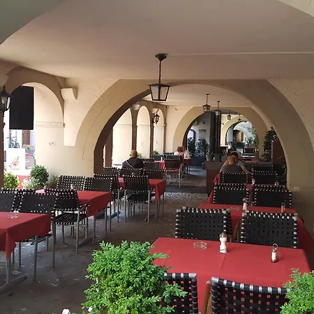 فندق Du Xvi Siecle 2*