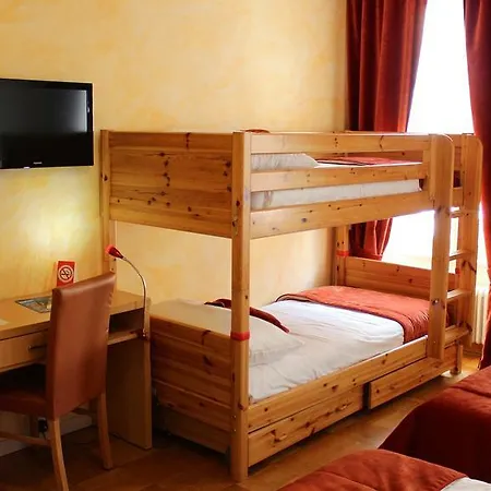 Du Xvi Siècle 2* Nyon