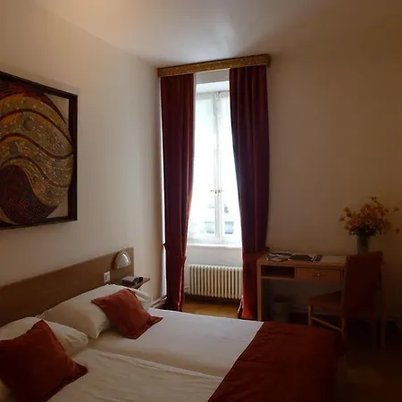 Du Xvi Siecle Hotell 2*
