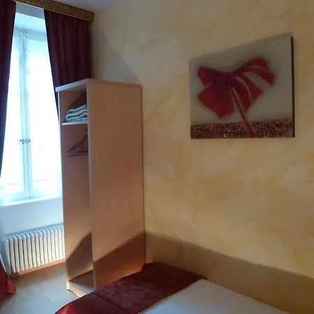 Du Xvi Siecle Hotell 2*