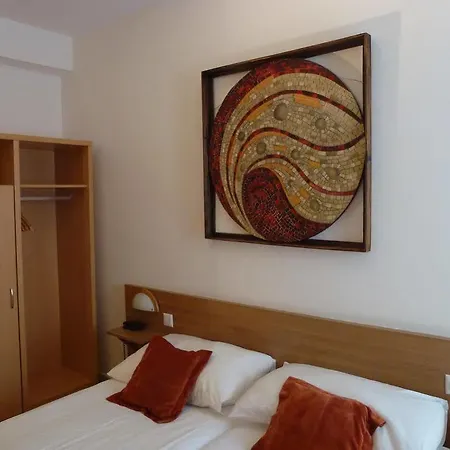 Hotell Du Xvi Siecle