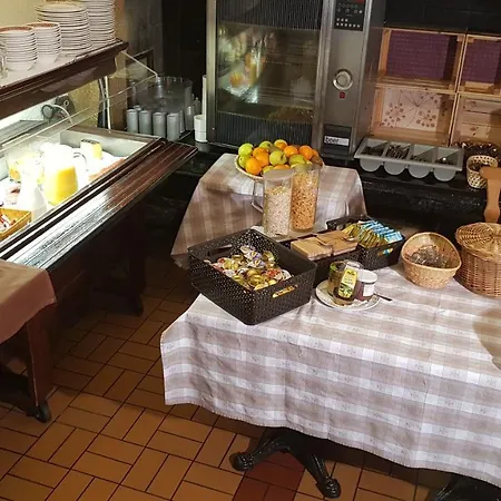 Hotel Du Xvi Siècle