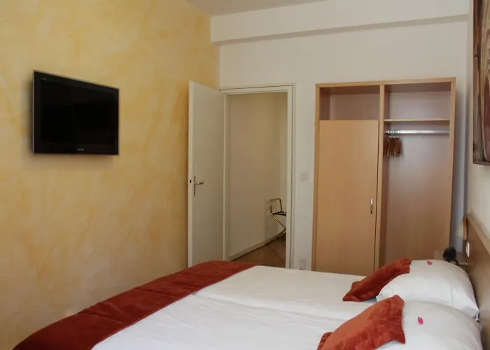 Du Xvi Siecle 2* Nyon