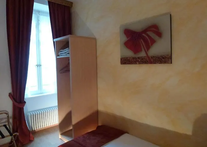 Du Xvi Siecle Hotel 2*