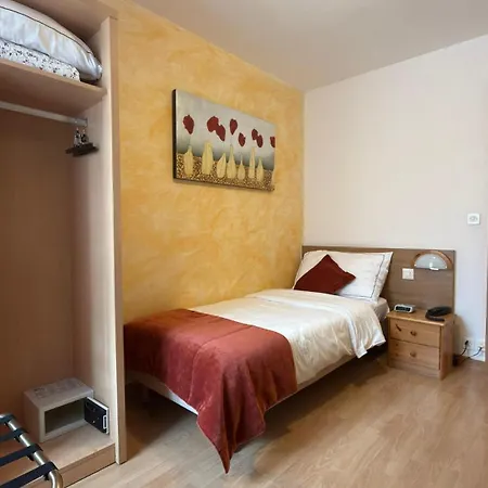 西克里十六世旅馆 尼翁