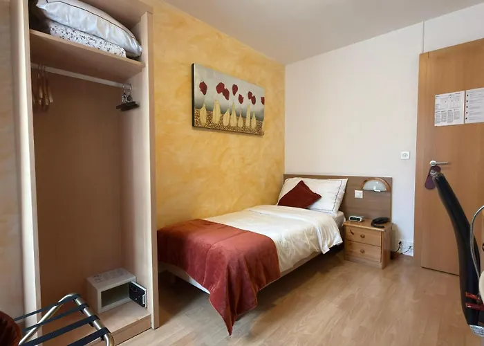 西克里十六世旅馆 尼翁